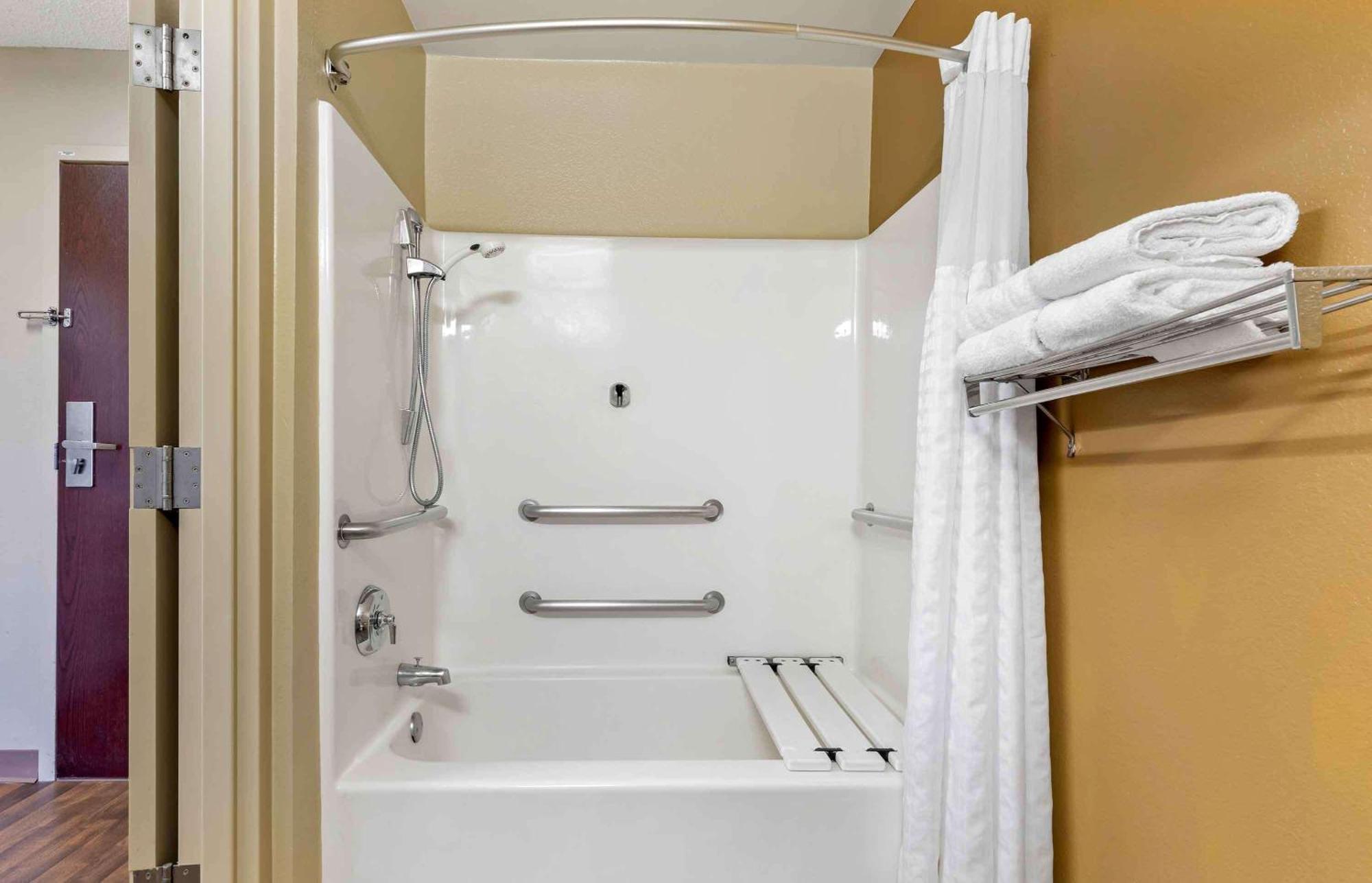 Extended America - - North Hotel Santa Rosa