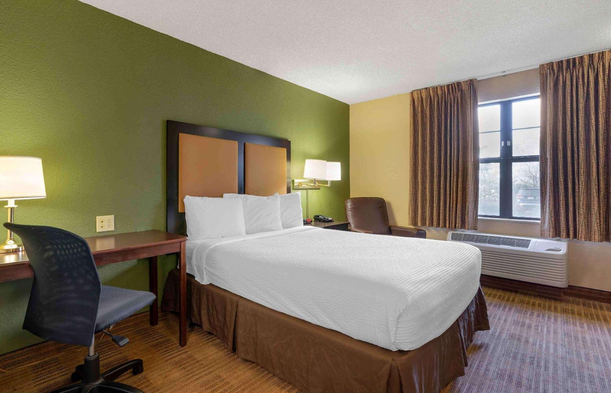 Extended America - - North Hotel Santa Rosa